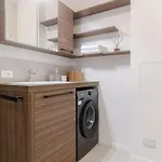 Apartamento Steps From Station Single With Shared Bath *