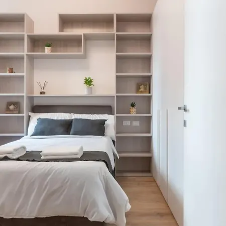 Steps From Station Single With Shared Bath Apartamento *