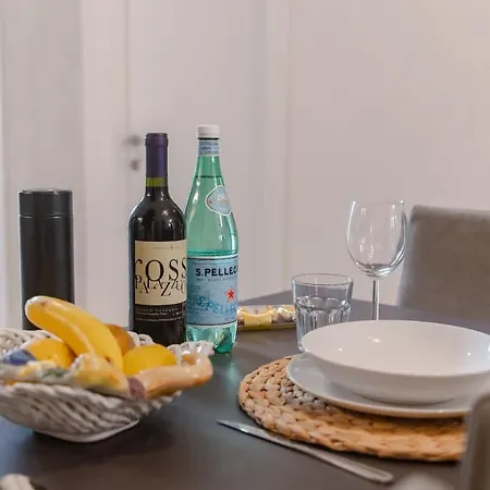 Steps From Station Single With Shared Bath *